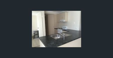 Neat & Comfortable Unit in a Prime Location! - Photo 4