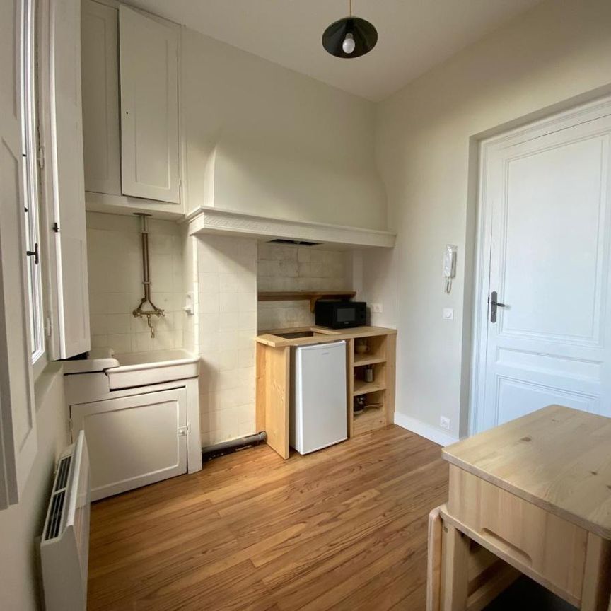 Location Appartement 1 pièce 28m² BORDEAUX 33000 - Photo 1