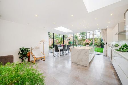 6 bedroom semi-detached house to rent - Photo 2