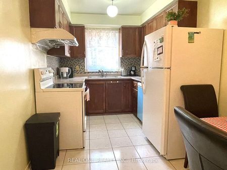 For Lease - 1235 Blackburn Drive Unit# Unit 1, Oakville, Ontario - Photo 4