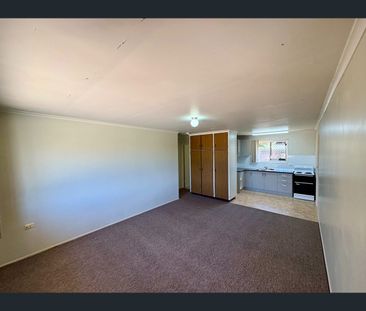 5/10 Buckland Street, Harristown, Qld 4350 - Photo 1