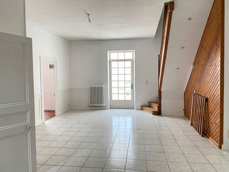 Location maison 4 pièces, 120.00m², Fay-aux-Loges - Photo 2