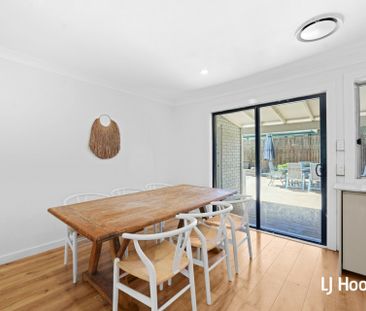 Stunning 3 Bedroom Home - Great Location! - Photo 2