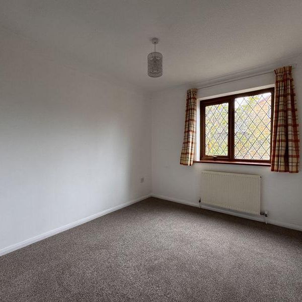 3 bedroom bungalow to rent - Photo 1