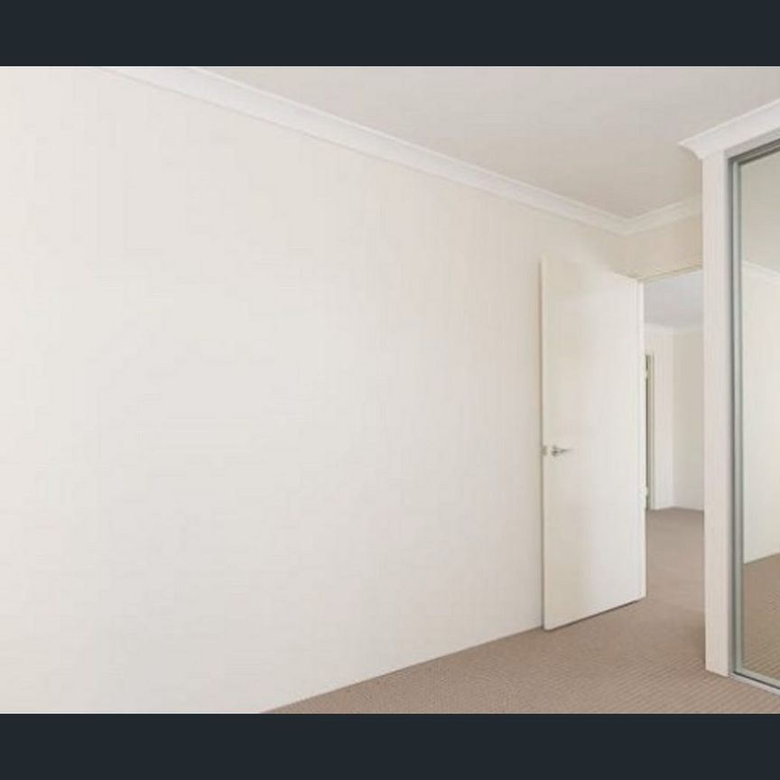 13/46 Gibbs Road, Aubin Grove, WA 6164 - Photo 1