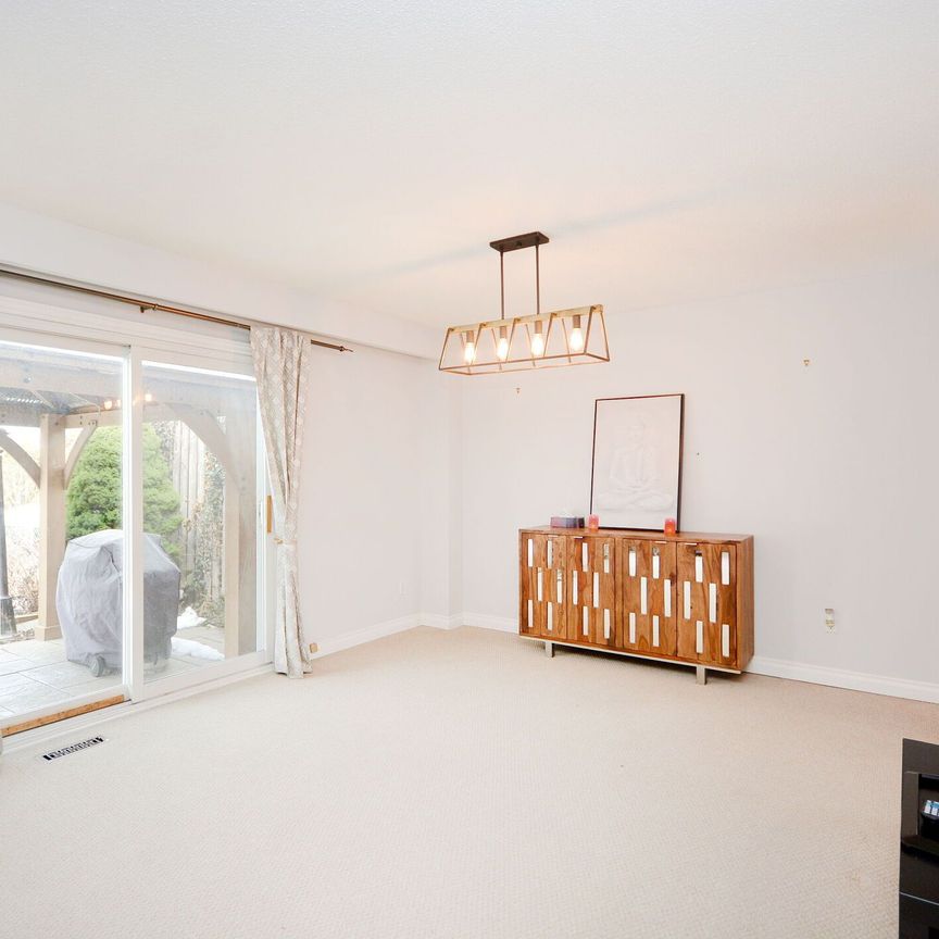 For Lease - 2335 Council Ring Road Unit# Main, Mississauga, Ontario - Photo 1