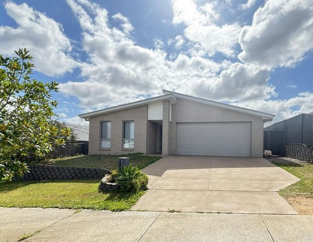Four Bedroom House in Gillieston Heights - Photo 1
