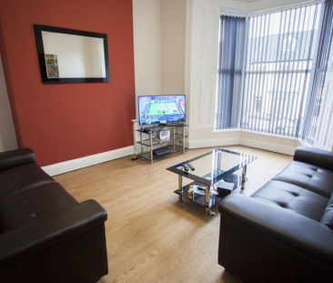 6 bedroom house to rent - Photo 1