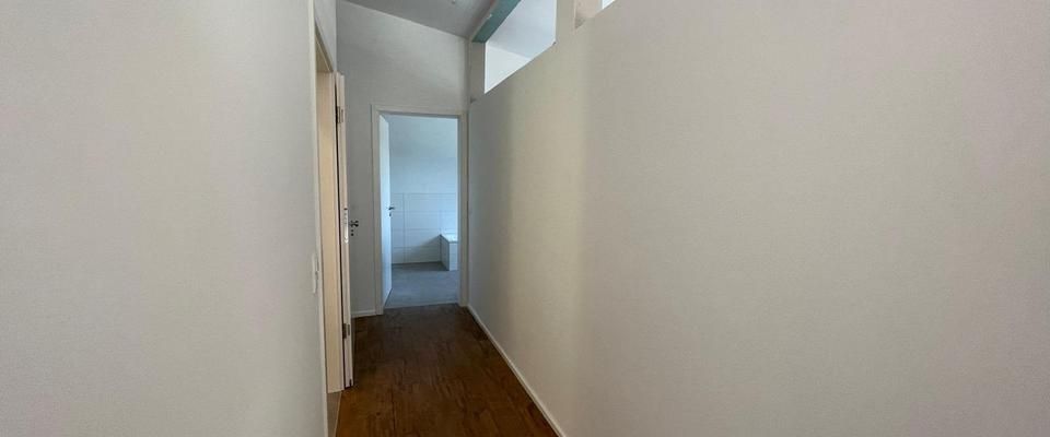 Penthouse Wohnung 90qm in KfW55 Haus im Grünen - Photo 1