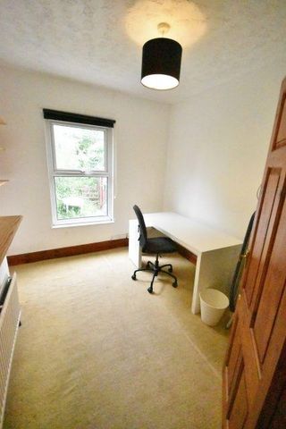 2 bedroom house share to rent - Photo 5