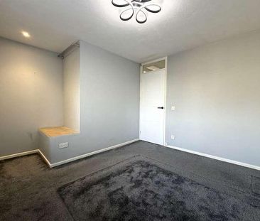 Knowlands, Swindon, Wiltshire, SN6 - Photo 4