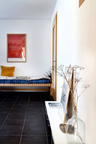 APPARTEMENT 2½ PIÈCES À MAGGLINGEN/MACOLIN (BE), MEUBLÉ - Foto 2