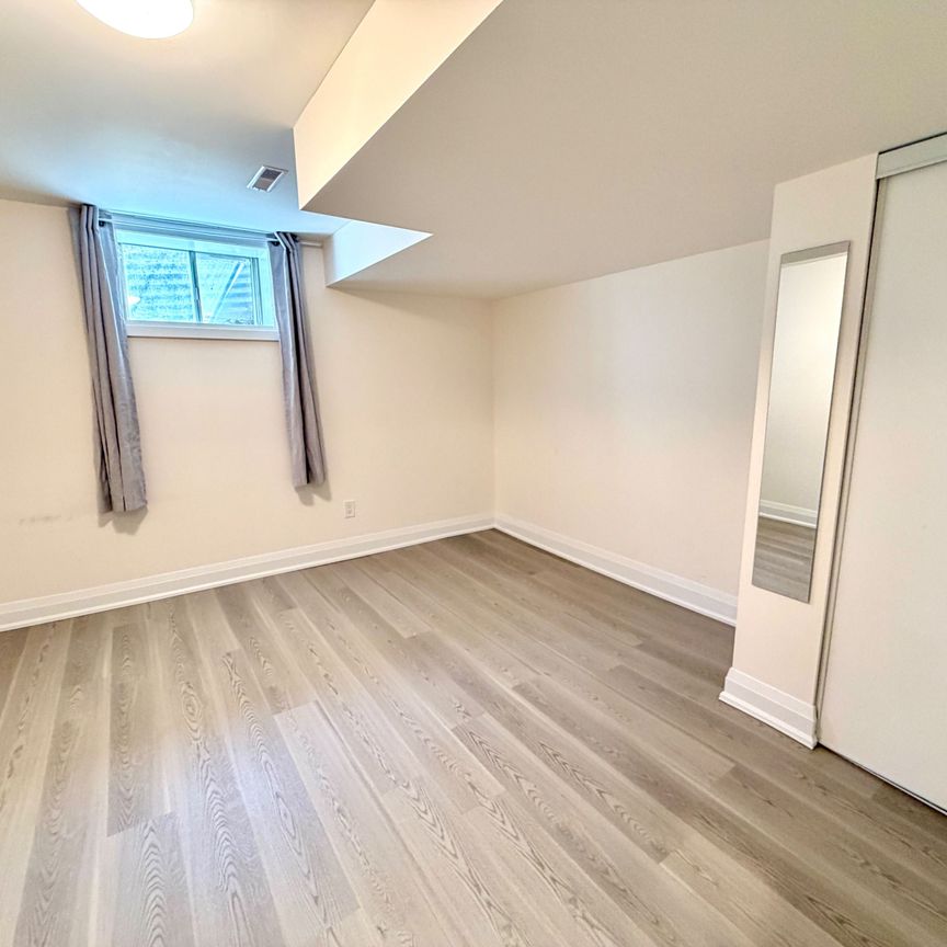 For Lease - 343 Chester Le Boulevard Unit# Lower, Toronto, Ontario - Photo 1