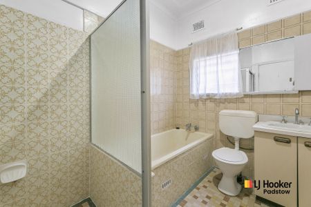 Comfortable Home with Character, Space & Convenience - Photo 4