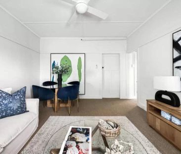Elegant Art Deco Apartment In Coveted Potts Point Setting - Photo 3