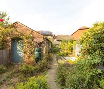 2 bedroom terraced house to rent - Photo 6