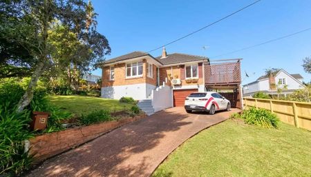 Brick Home with a Big Backyard - Photo 5