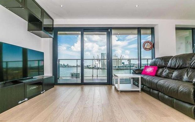 Horizon Towers, E14 - Photo 1