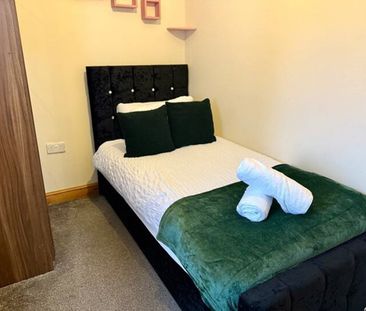 5 Bed Semi-Detached House, Middleton Boulevard, NG8 - Photo 6