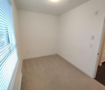 Brand New Spacious Three Bedroom in Fleetwood Village - Photo 5