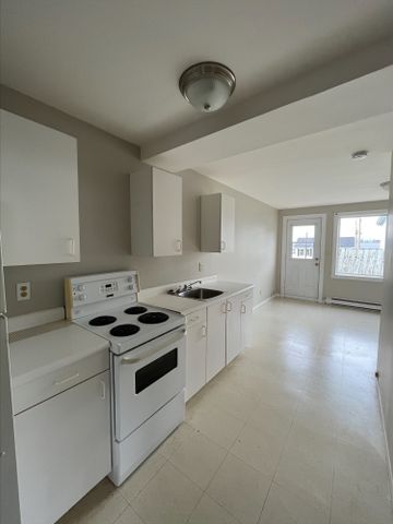 410 Riverside Drive - Photo 2