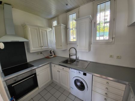 A LOUER - Bellepierre - Appartement T4 Meublé île de La Réunion - Photo 4