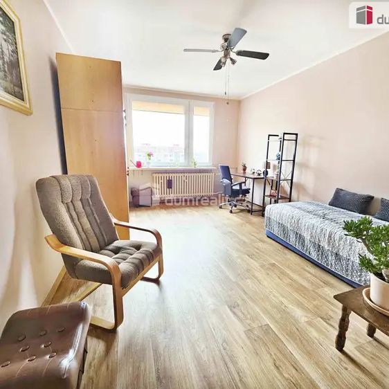 pronájem vybaveného bytu 2+1 s lodžií, Lovosice - Photo 1