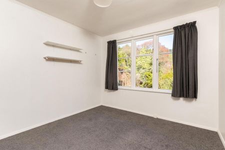 3 Bedroom House in Tawa - Photo 4