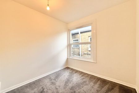 2 bed Flat Oban Road, Southend-on-Sea, SS2 - Photo 3
