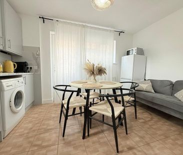 2 bedroom flat to rent - Photo 3
