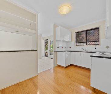 Neat & Convenient Three-Bedroom Apartment in Prime Mount Warren Par... - Photo 2