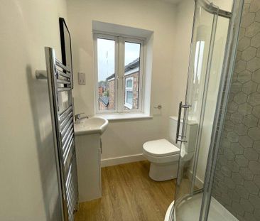 1 bedroom in a house share to rent - Photo 5