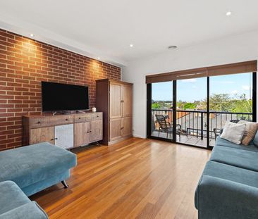 6/2 Kendall Street, Essendon VIC 3040 - Photo 2