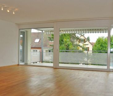 Grosszügige 5.5 Zimmerwohnung im Emmersberg - Photo 1