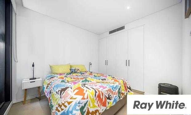 Crown Waterfall Apartment Available Now!! 1 BED + Study - Photo 1