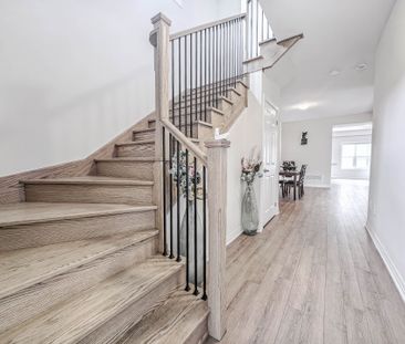 For Lease - 3 Ken Davie Gate, Georgina, Ontario - Photo 2