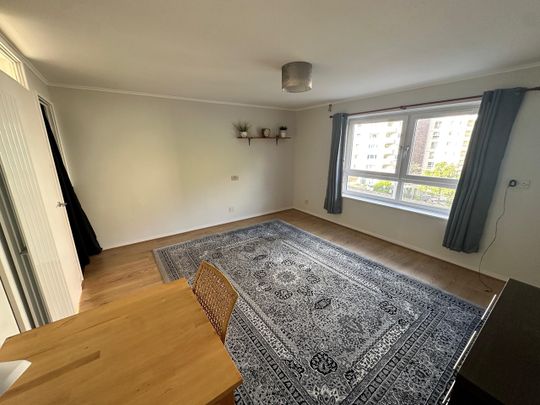 2 Bed Maisonette, Viewcraig Street, EH8 - Photo 1