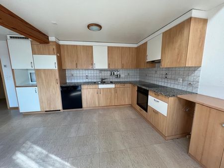 Geräumige 7.5-Zimmer-Wohnung im Dachgeschoss - Photo 3