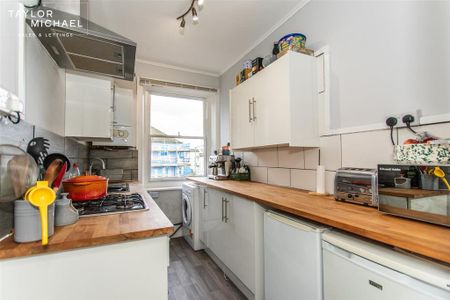 1 bedroom flat to rent - Photo 2