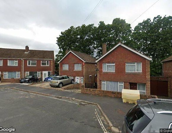 4 Bed Detached House, Warren Close, SO16 - Photo 1