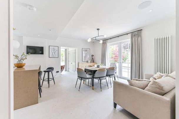 Lower Camden, Chislehurst, BR7 - Photo 1