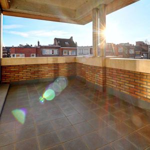 Appartement te huur in Oudergem voor € 2.100 met 3 slaapkamers - Photo 3