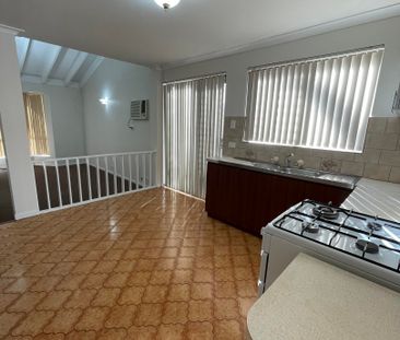 1/7 Batt Court, Noranda WA 6062 - Villa For Rent | Domain - Photo 5