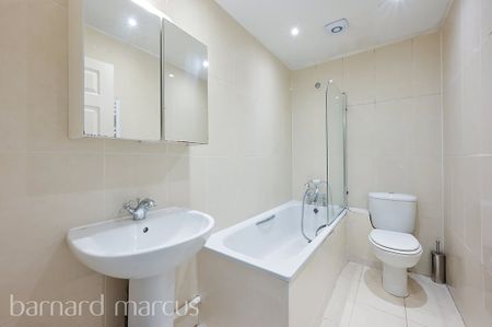 Chiswick High Road, LONDON - Photo 5