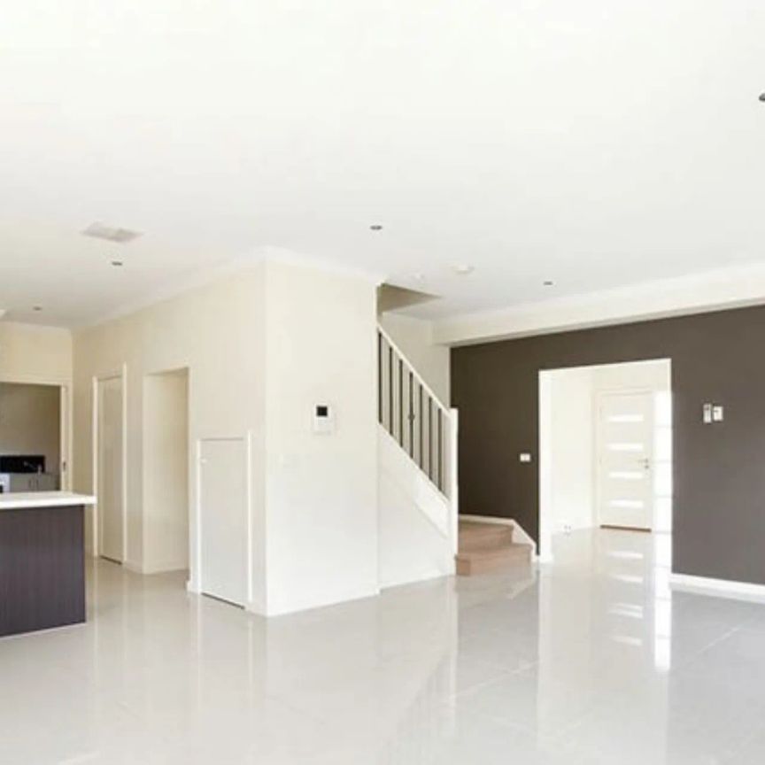 7/6-8 Innes Court, Berwick. - Photo 1