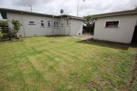 690 Pioneer Highway, Awapuni, Palmerston North - Photo 3