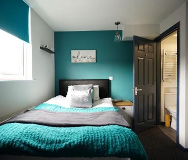 5 bedroom terraced house to rent - Photo 3