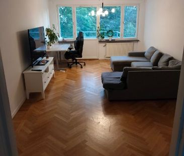 Ekensbergsvägen, Solna - Photo 1