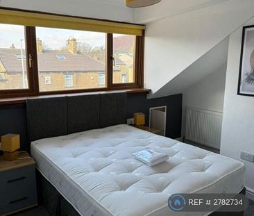 1 bedroom in a house share to rent - Photo 5