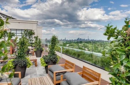 For Lease - 1 Old Mill Drive Unit# 703, Toronto, Ontario - Photo 3